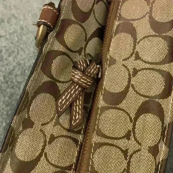 Coach  purse - Picture 9 of 11